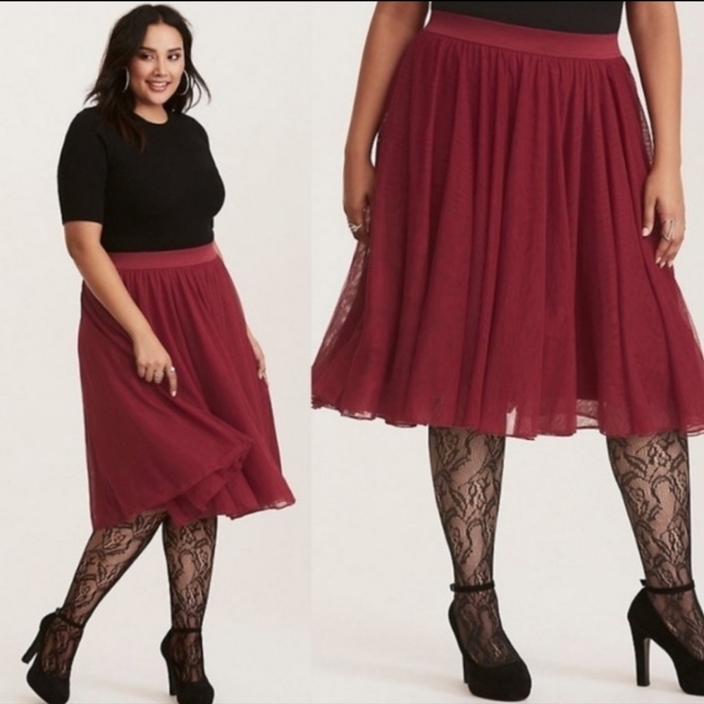EUC Maroon A Line Tulle Midi Skirt - Discounted Shipping!